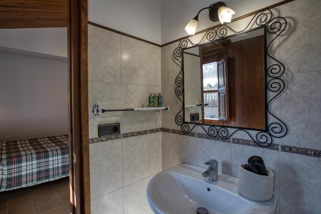 Nastura Casa Rural L'Art Guest House Рупит Екстериор снимка